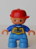 Minifigurka: 47205PB011:  Duplo Figure Lego Ville, Child Boy, Medium Blue Legs, Blue Top with 'SKATE' Pattern, Red Cap, Freckles (4490150)