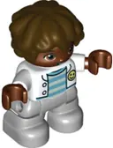 Minifigurka: 47205PB089:  Duplo Figure Lego Ville, Child Boy, Light Bluish Gray Legs, White Jacket, Light Aqua and Medium Azure Striped Top, Dark Brown Hair (6361964)