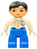 Minifigurka: 47394PB023:  Duplo Figure Lego Ville, Male, Blue Legs, Tan Top with Buttons and Rag in Pocket, Black Hair, Tan Hands (Mechanic)