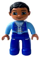 Minifigurka: 47394PB085A:  Duplo Figure Lego Ville, Male, Dark Royal Blue Legs, Bright Light Blue Top with Straps and Key Necklace, Nougat Hands, Black Hair