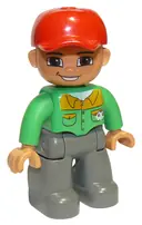 Minifigurka: 47394PB101:  Duplo Figure Lego Ville, Male, Dark Bluish Gray Legs, Bright Green Button Down Shirt, Red Cap, Brown Eyes, Open Mouth Smile (Mechanic)