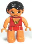 Minifigurka: 47394PB132:  Duplo Figure Lego Ville, Female, Red Swimsuit with Yellow Bow, Black Hair
