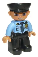 Minifigurka: 47394PB169:  Duplo Figure Lego Ville, Male Police, Black Legs, Medium Blue Top with Badge, Black Hat