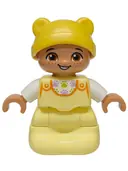 Minifigurka: 7627PB01:  Duplo Figure Lego Ville, Baby, Bright Light Yellow Sleep Sack, White Top with Paw Prints Pattern, Yellow Hat (6567923)