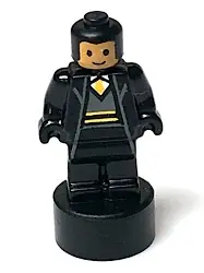 90398PB030:  Hufflepuff Student Statuette / Trophy #1, Nougat Face