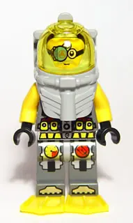 ATL023:  Atlantis Diver 7 - Brains - With Yellow Flippers and Trans-Yellow Visor
