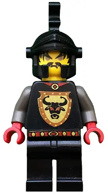 CAS248:  Knights' Kingdom - Cedric the Bull (Robber Chief), Black Dragon Helmet