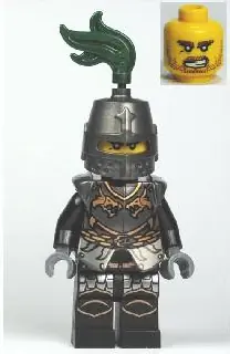 CAS462:  Kingdoms - Dragon Knight Armor with Chain, Helmet Closed, Bared Teeth
