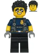 Minifigurka: CTY1210:  Police Officer - Duke DeTain, Dark Blue Shirt with Molded Short Sleeves, Harness, Black Legs, Black Hair