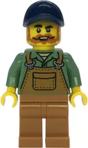 Minifigurka: CTY1851:  Farmer - Male, Medium Nougat Overalls over Sand Green Shirt, Medium Nougat Legs, Dark Blue Cap, Beard