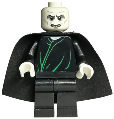 DIM037:  Lord Voldemort - White Head, Black Cape, Green Robe Lines