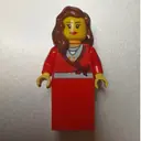 Minifigurka: Woman, Cardigan Tied with Bow and Necklace, Red Skirt (3626bpr0892 Head)