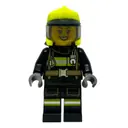Minifigurka: Firefighter, Black Fire Suit, Vibrant Yellow Helmet