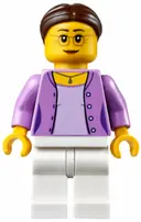 Minifigurka: HOL102:  Grandma - Medium Lavender Jacket over Lavender Shirt, White Legs, Brown Hair in a Bun