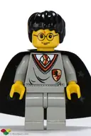 Minifigurka: HP005:  Harry Potter - Gryffindor Shield Torso, Light Gray Legs, Black Cape with Stars