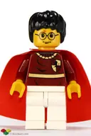 Minifigurka: HP019:  Harry Potter - Dark Red Quidditch Uniform with Red Cape