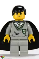 Minifigurka: HP026:  Gregory Goyle - Light Gray Slytherin Sweater and Legs, Black Cape with Stars, Black Hair (Harry Potter Transformation)