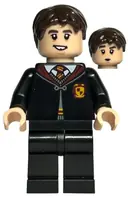 Minifigurka: HP398:  Neville Longbottom - Gryffindor Robe Clasped, Black Legs