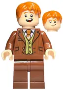 Minifigurka: HP433:  Fred Weasley - Reddish Brown Suit, Dark Orange Tie, Grin / Smiling