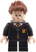 Minifigurka: HP491:  Seamus Finnigan - Gryffindor Robe Clasped, Black Short Legs