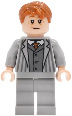 HP645:  Arthur Weasley - Light Bluish Gray Suit, Wrinkles, Smile / Frown