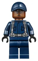 Minifigurka: JW039:  ACU Tracker - Male, Dark Blue Cap, Reddish Brown Head