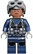 Minifigurka: JW043:  ACU Pilot - Male, Black Aviator Cap with Dark Bluish Gray Goggles, Reddish Brown Head