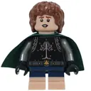 Minifigurka: LOR159:  Peregrin Took (Pippin) - Black Surcoat, Dark Green Cape