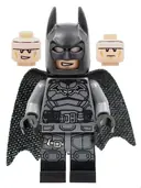 Minifigurka: SH0786:  Batman - Dark Bluish Gray Suit, Black Belt, Black Hands, Spongy Cape with 1 Hole, Black Boots