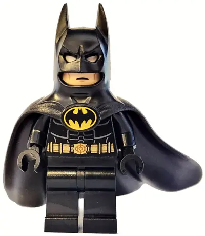 SH0880:  Batman - One Piece Cowl and Cape with Simple Bat Logo (1992)