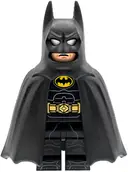 Minifigurka: SH1153:  Batman - Black Suit, One Piece Cowl and Straight Cape