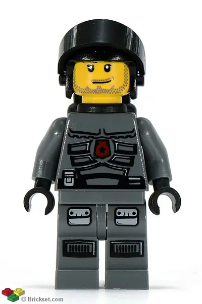 SP099:  Space Police 3 Officer  5 - Air Tanks