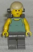 Minifigurka: SW0106:  Luke Skywalker (Dagobah, Sand Green Tank Top, Backpack)