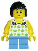 Minifigurka: TWN322:  Child - Girl, White Halter Top with Green Apples and Lime Spots, Medium Blue Short Legs, Black Bob Cut Hair, Freckles