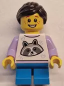 Minifigurka: TWN498:  Child - Girl, White Top with Raccoon, Dark Azure Short Legs, Dark Brown Hair Ponytail, Freckles