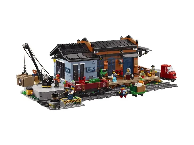 Zestaw LEGO 910072 Skład towarowy z drewnianych cegieł, wiktoriańska stacja kolejowa