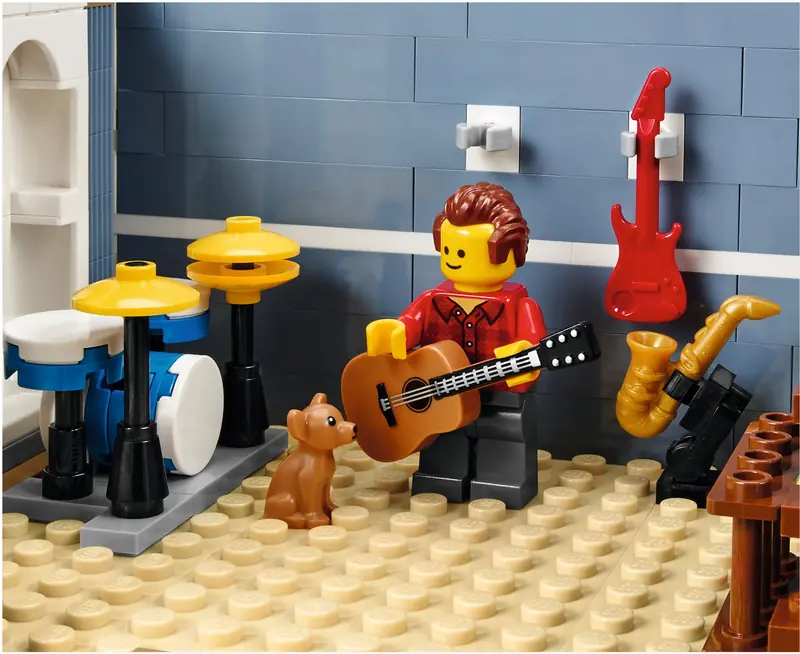 LEGO 10255 Plac Zgromadzeń zdjęcie 26