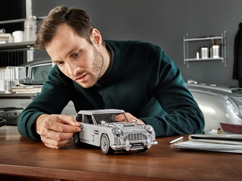 LEGO 10262 Aston Martin DB5 Jamesa Bonda zdjęcie 10