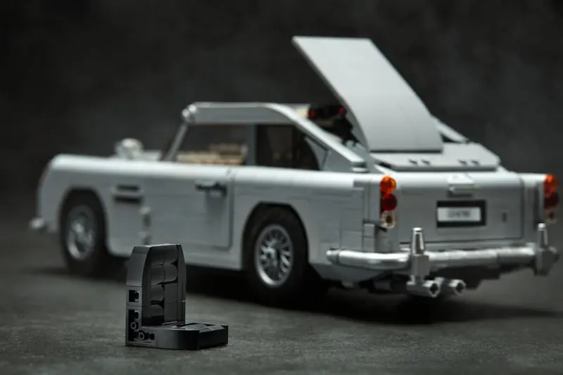 LEGO 10262 Aston Martin DB5 Jamesa Bonda zdjęcie 16