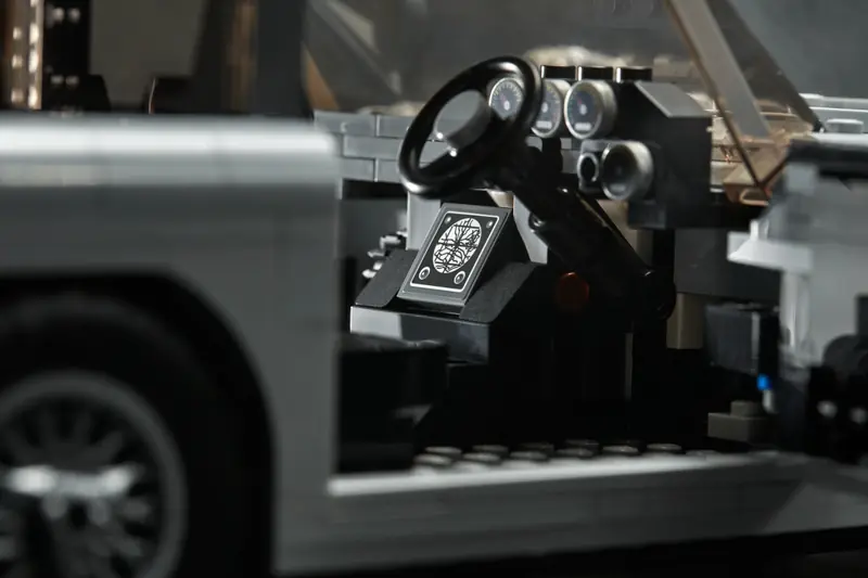 LEGO 10262 Aston Martin DB5 Jamesa Bonda zdjęcie 19