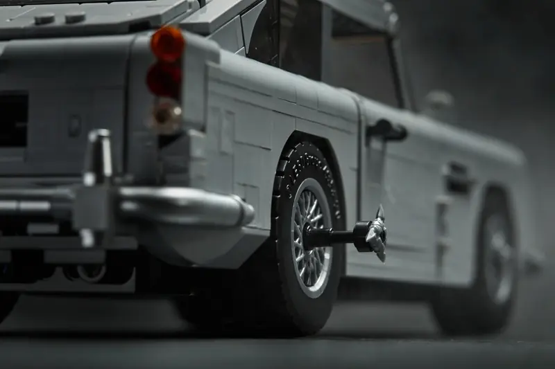 LEGO 10262 Aston Martin DB5 Jamesa Bonda zdjęcie 20