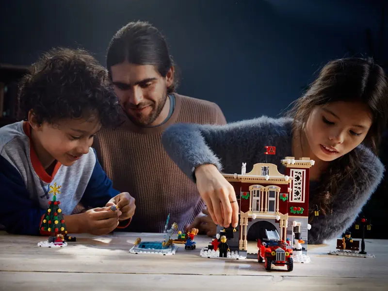 LEGO 10263 Remiza strażacka w zimowej wiosce zdjęcie 28