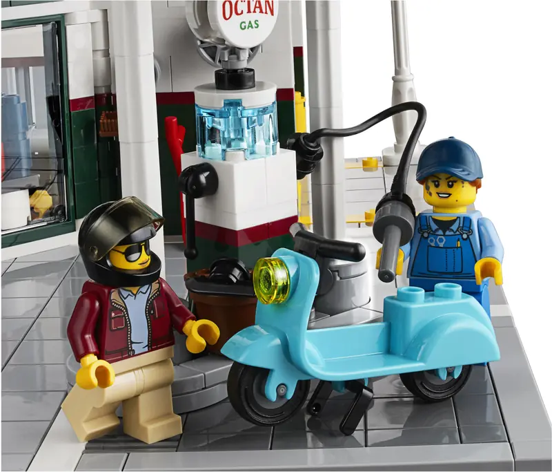 LEGO 10264 Warsztat na rogu zdjęcie 12
