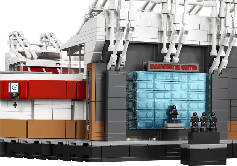 LEGO 10272 Old Trafford - Manchester United zdjęcie 9