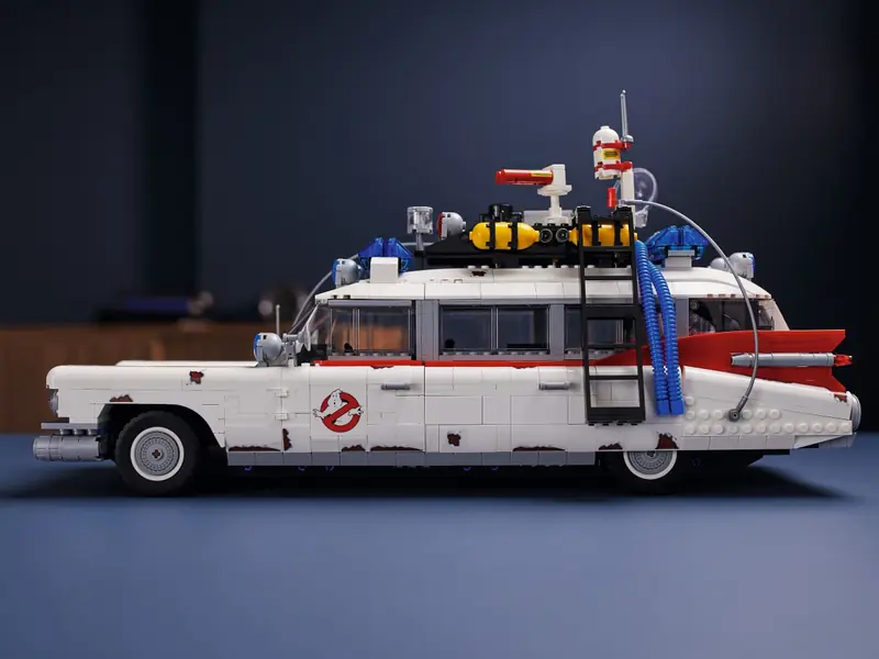 LEGO 10274 ECTO-1 Pogromców duchów zdjęcie 9
