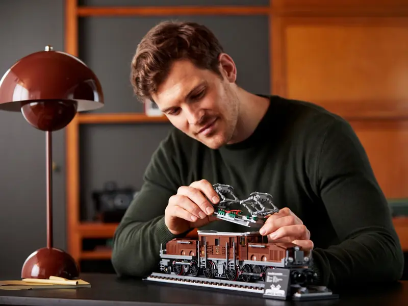 LEGO 10277 Lokomotywa Crocodile zdjęcie 20