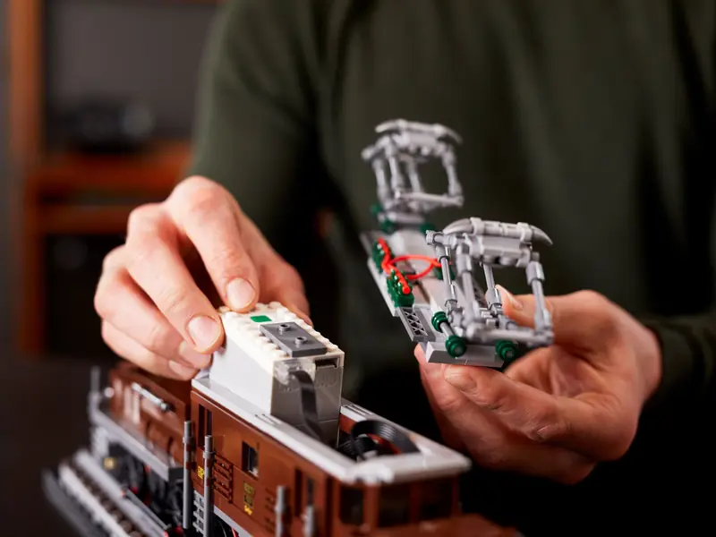 LEGO 10277 Lokomotywa Crocodile zdjęcie 23