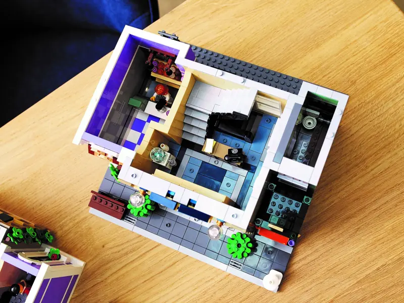 LEGO 10278 Posterunek policji zdjęcie 49