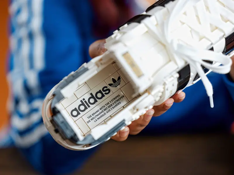 LEGO 10282 But adidas Originals Superstar zdjęcie 11