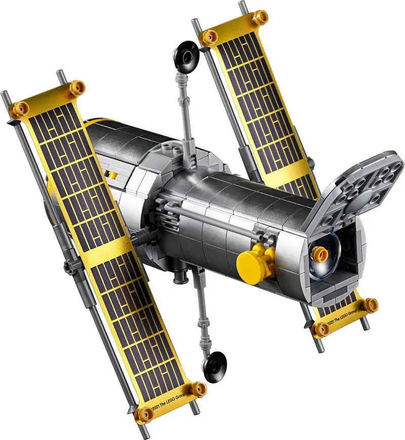 LEGO 10283 Wahadłowiec Discovery NASA zdjęcie 9